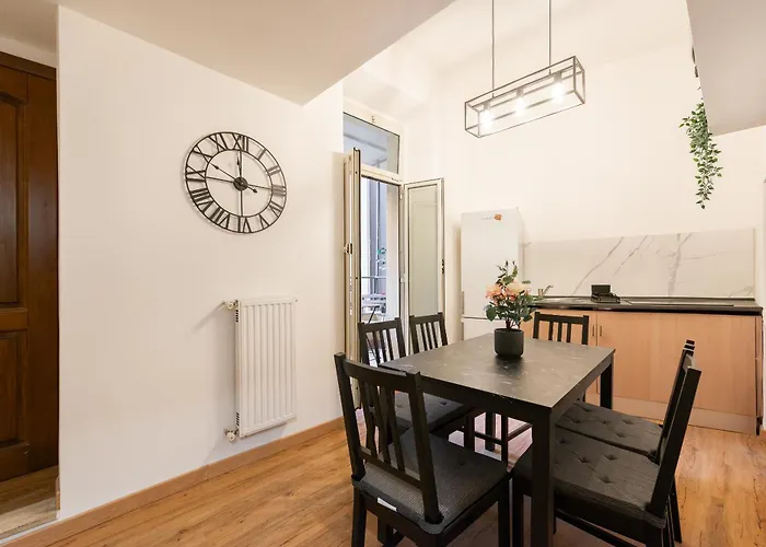 Via Xxiv Maggio * ローマ